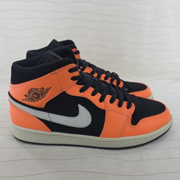 Jordan Other - Air Jordan 1 Mid 'Black Cone' Pre-Owned Sneakers Shoes 554724-062 Mens Size 11.5